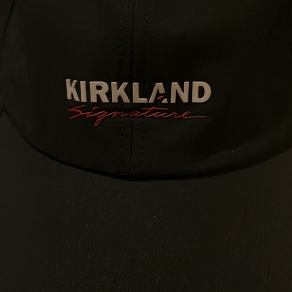 Kirkland Signature 2 pack adjustable caps BNWT in Black & Gray from Costco ❤️❤️ - Picture 2 of 8